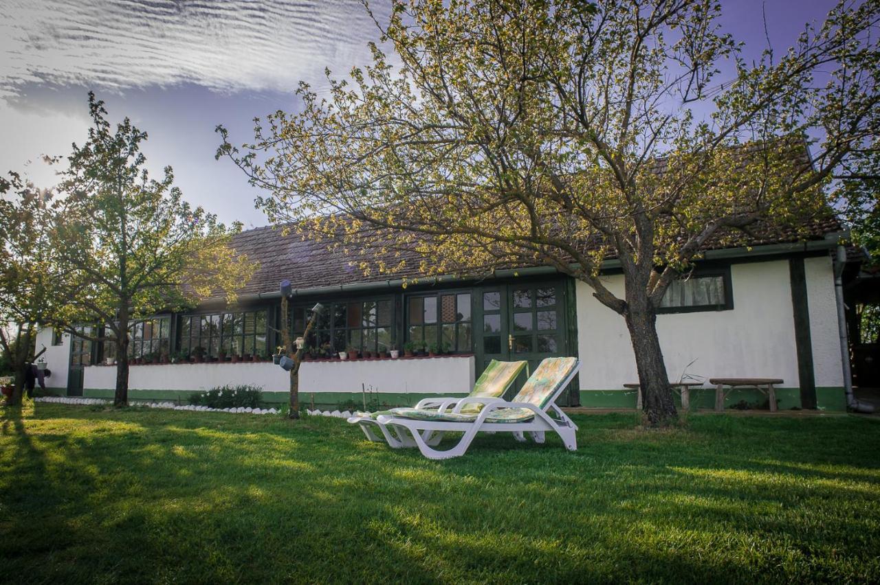 Etno Salas - Etno Ranch - Seosko Turisticko Domacinstvo Villa Palić Eksteriør bilde