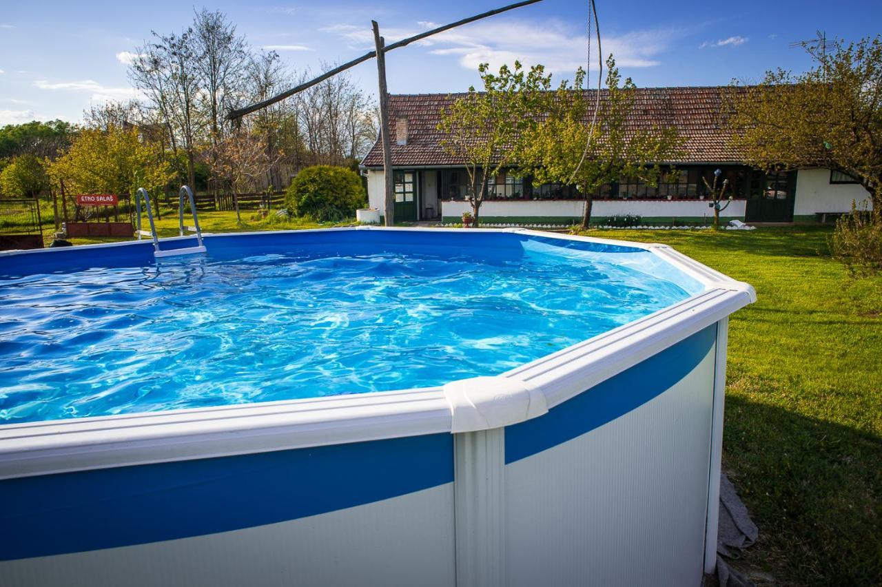 Etno Salas - Etno Ranch - Seosko Turisticko Domacinstvo Villa Palić Eksteriør bilde
