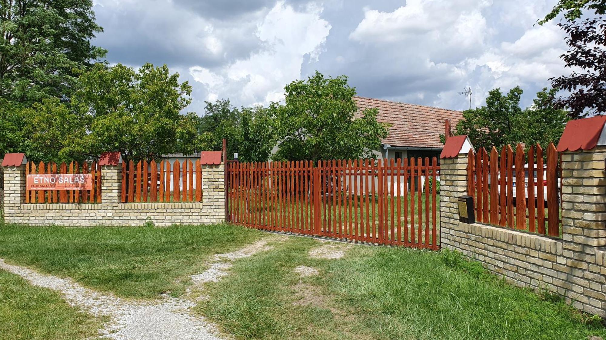 Etno Salas - Etno Ranch - Seosko Turisticko Domacinstvo Villa Palić Eksteriør bilde